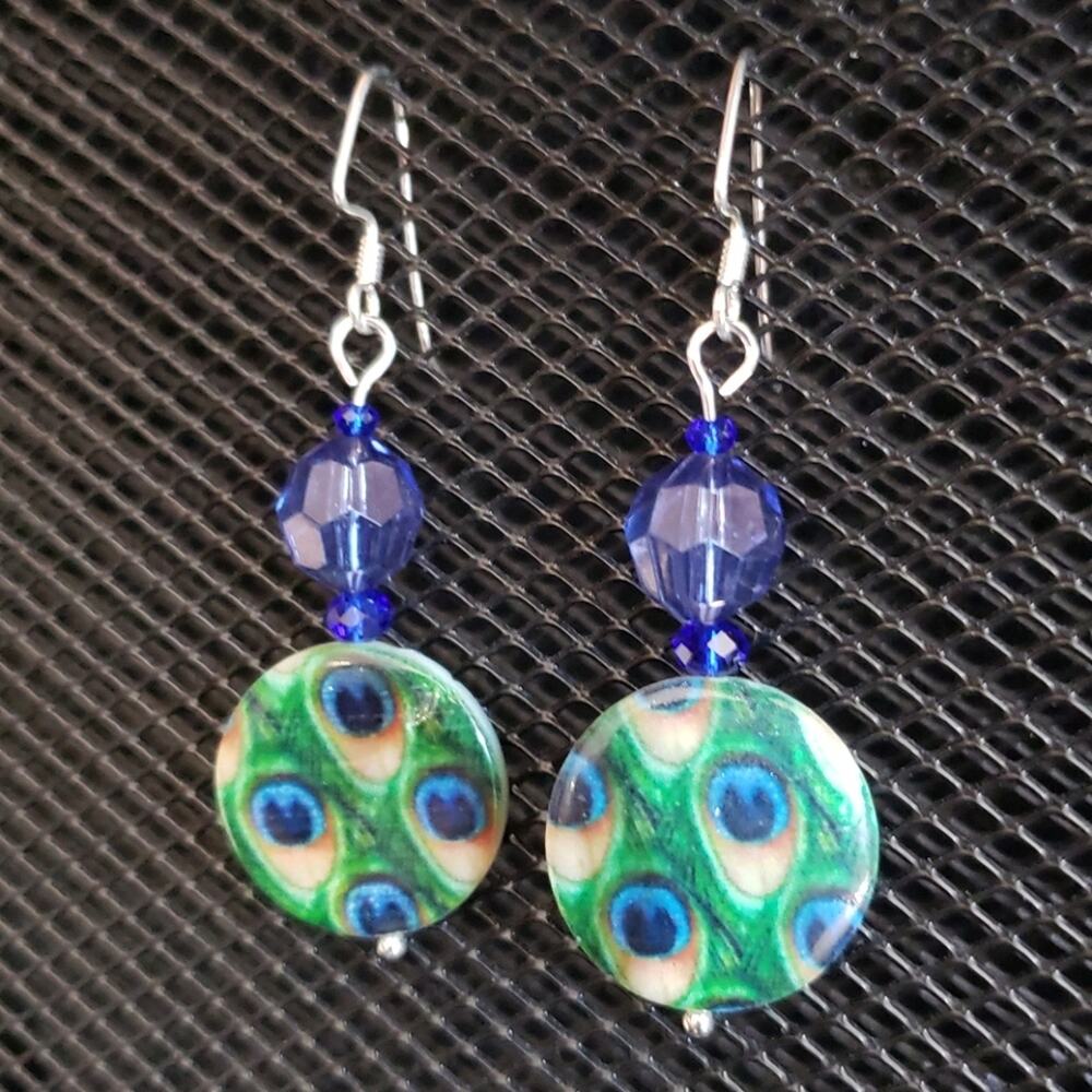 Peacock feather-patterned dangle earrings